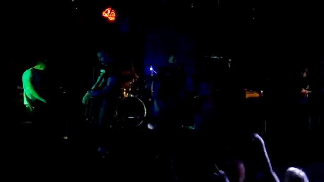 Ракеты из России - Anarchy in the UK смотреть онлайн