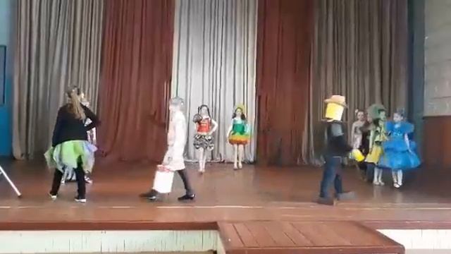 Дефиле в моей школе-'Экомода' смотреть онлайн