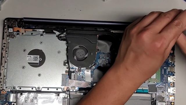 DELL Inspiron 5570 Disassembly RAM 2.5" Inch M.2 PCIE NVME SSD Hard Drive Upgrade Repair смотреть онлайн