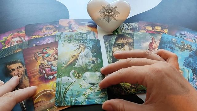 Два мужчины, кого выбрать? Расклад на Таро Мистической палитры. смотреть онлайн