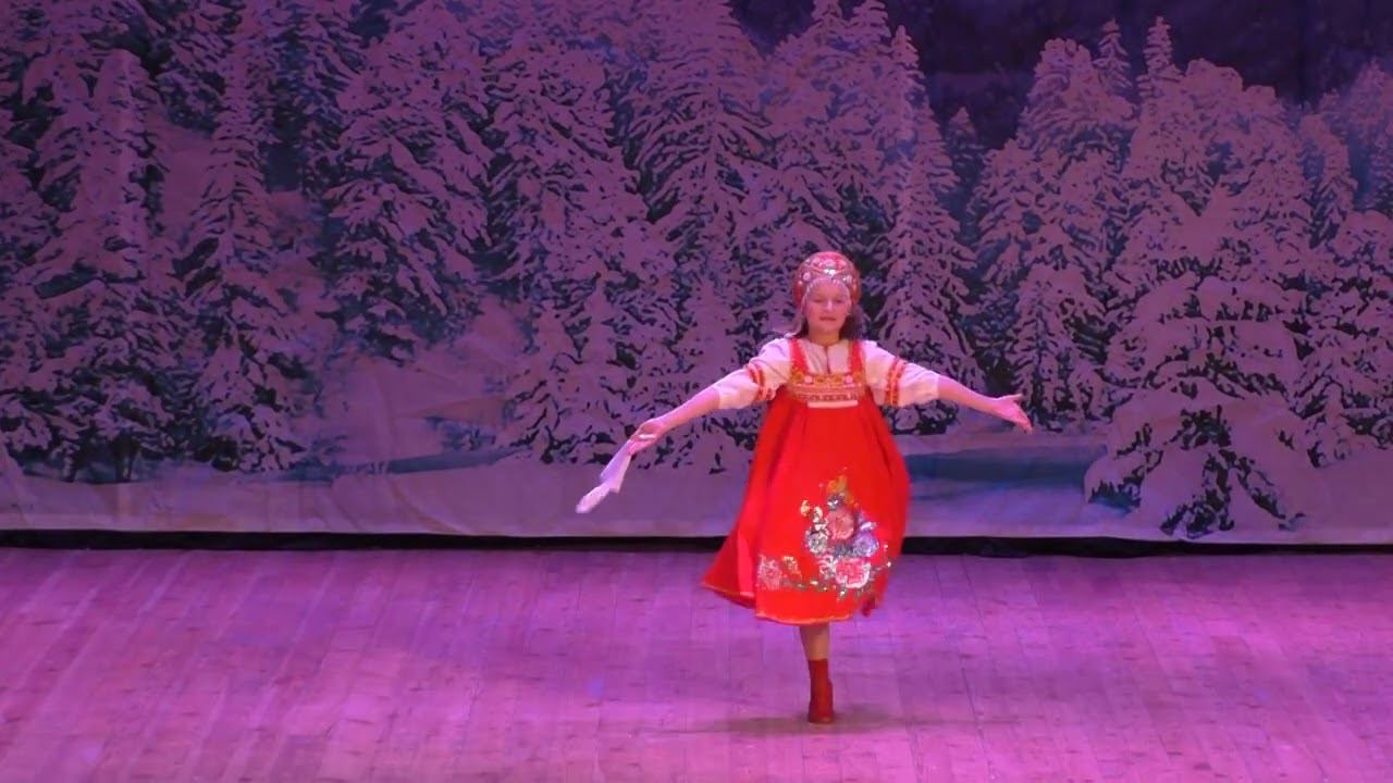32 Танцевальный калейдоскоп: Русский танец "Задоринка" смотреть онлайн