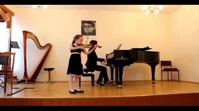 Валерия Сапкевич-Г.Мари-Ария в старинном стиле смотреть онлайн