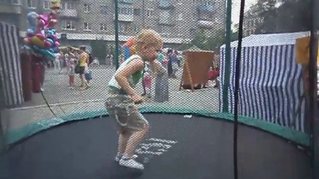 День города 2012 батут смотреть онлайн
