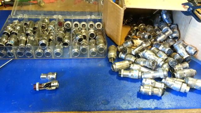 Help YouTubers. Mura MikeMate microphone adapter plug application guide. смотреть онлайн