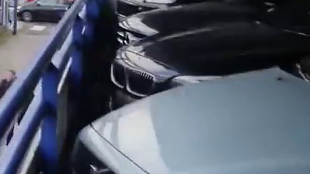 Теракт в аэропорту Брюсселя смотреть онлайн