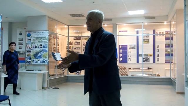 Михаил Ковин читает стихи Есенина смотреть онлайн