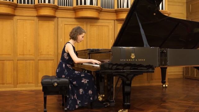 Анна Садовая (13 лет) - С.Рахманинов Этюд - картина до диез минор, op.33 смотреть онлайн