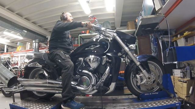 SUZUKI INTRUDER 1800R (M109R) on dyno. DYNO TUNING, ECU flash, derestrict. смотреть онлайн
