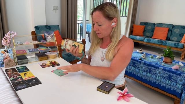 ???Twin Flame?PICK A CARD смотреть онлайн