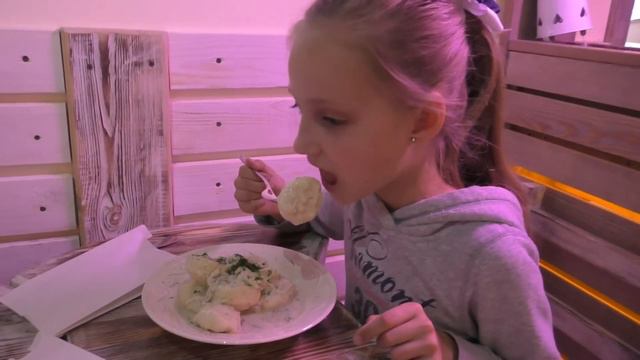 Эксперт Лиза. Комора с полтавскими галушками смотреть онлайн