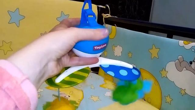 Видеообзор на Мобиль универсальный TINY LOVE малый, 2 поколение смотреть онлайн