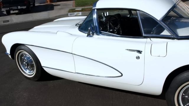 1957 White on Black Chevrolet Corvette Convertible смотреть онлайн