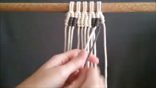 MACRAME A To Z Series - Letter U Using Vertical Double Half Hitch Knots! смотреть онлайн
