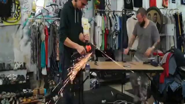 Обзор болгарок ЛЕПСЕ и DNIPRO M смотреть онлайн