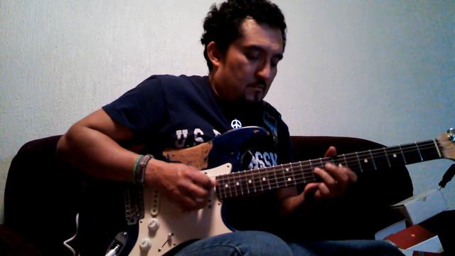 Fender Stratocaster with Wound 4 Sound Pickups смотреть онлайн