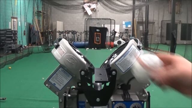 Jr Hack Attack Pitching Machine Demo смотреть онлайн