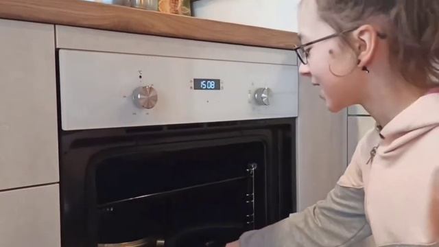 Впереди много вкусного.Духовой шкаф EOEM.589. Микроволновая печь MBMO.20.1PGB #maunfeld #маунфелд смотреть онлайн