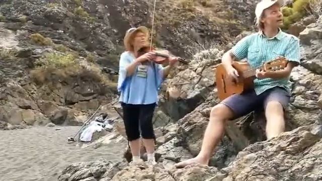 Гимн Троллей) смотреть онлайн