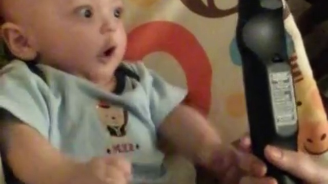 Реакция ребенка на пульт смотреть онлайн