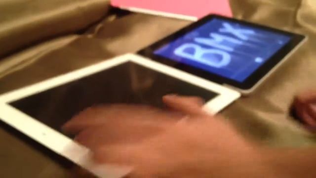 Разница iPad 1 iPad2 смотреть онлайн