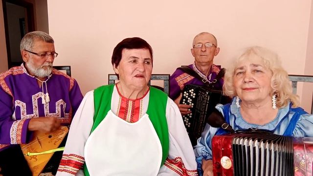 ПОДАРИ МНЕ ПЛАТОК-ВАЛЕНТИНА СИРОТЕНКО И ТРИО "РУССКИЕ НАИГРЫШИ". смотреть онлайн