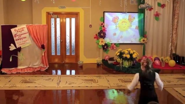 8 марта в детском саду | Старые песни о главном смотреть онлайн