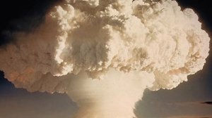 Чем отличается атомная бомба от водородной