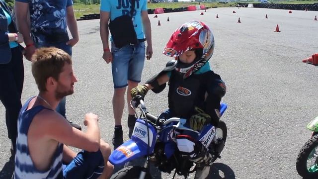 Обучение детей езде на мотоцикле в Мотошколе Мастер на Чемпионате + Мотофесте SBK SPB 2019