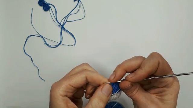 МК мини дельфинчик крючком. Вяжем игрушки для кукол. смотреть онлайн