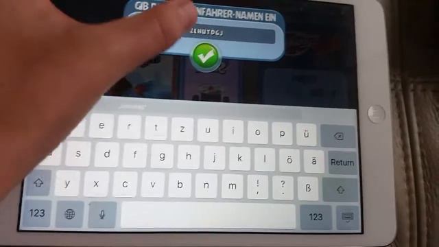 Help me at Angry Birds GO!!!!!! NICKNAME GEHT NICHT!! смотреть онлайн