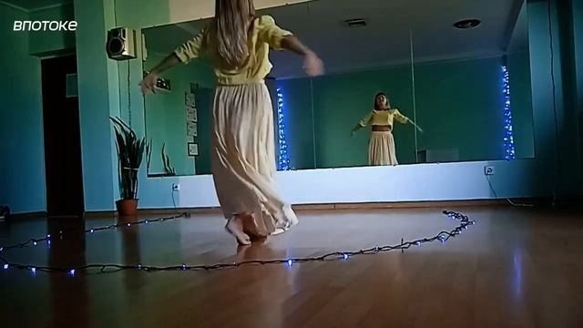 Ecstatic Dance #6 с мантрой Нараяны. Свободные спонтанные танцы. Елена Баева (Mohini) смотреть онлайн