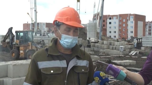 В микрорайоне «Береке» строится 5-ти этажный дом смотреть онлайн