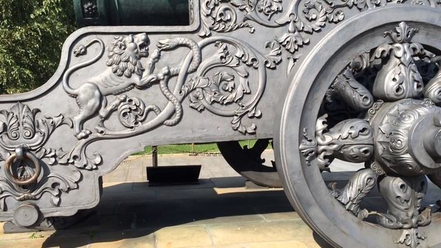 Царь Пушка. Москва. Кремль. (Эмилия)/Tsar Cannon. Moscow. Kremlin./ 沙皇炮莫斯科。 克里姆林宮. смотреть онлайн