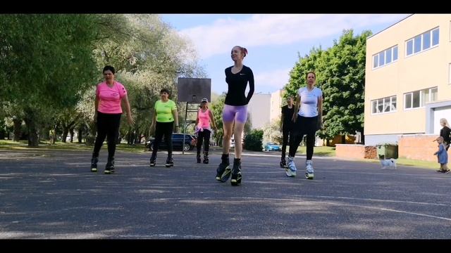 Kangoo Jumps Liepaja team, NEW RECORD, Связка из 10 квадратов / июнь /2021 смотреть онлайн