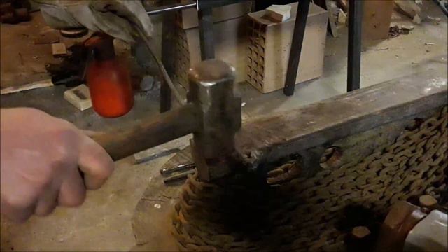 ✅ Ricciolo di Ferro battuto con la mia forgia a gas - Fai da te смотреть онлайн