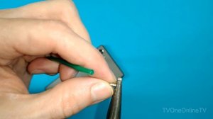 Как вытащить обломок наушников в телефоне - Remove broken 3.5mm stereo jack plug - Ułamany jack