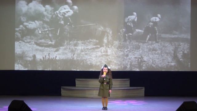А закаты алые исполняет Ульяна Зелова смотреть онлайн