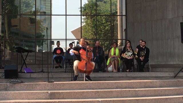 2018 Denver Day of Action — YoYo May performs Bach from Suzuki Book 5 at Civic Center Park смотреть онлайн