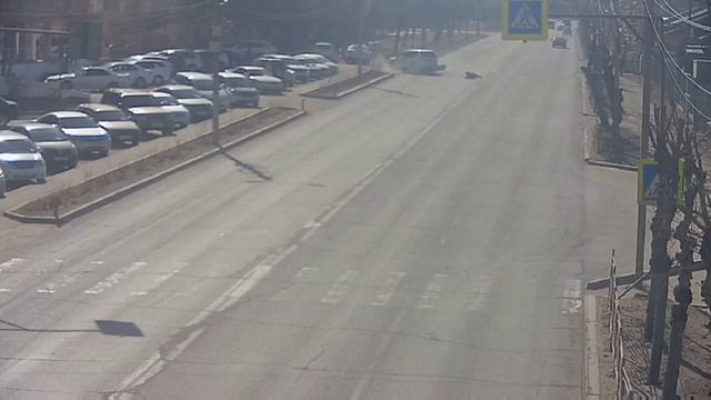В Улан-Удэ байкар попал под внедорожник смотреть онлайн
