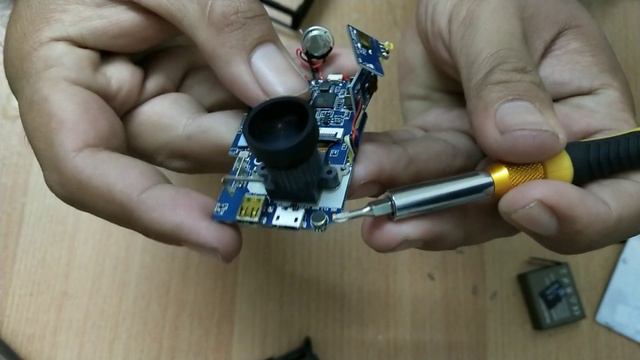 EKEN H9R External Microphone 3.5mm Female Jack Installation смотреть онлайн