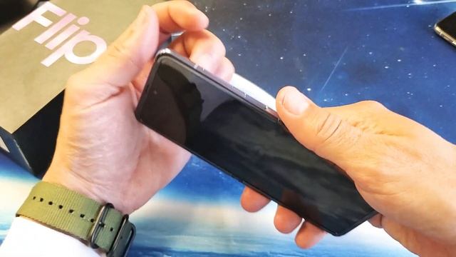 Galaxy Z Flip: Two Ways to Factory Reset (Hard Reset & Soft Reset) смотреть онлайн
