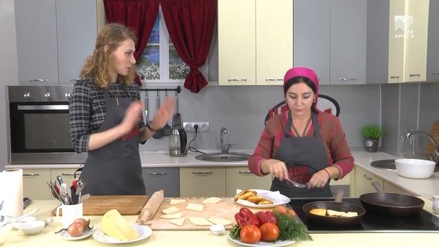 Наша кухня. Готовим шакшуку и пышки (30.10.22) смотреть онлайн
