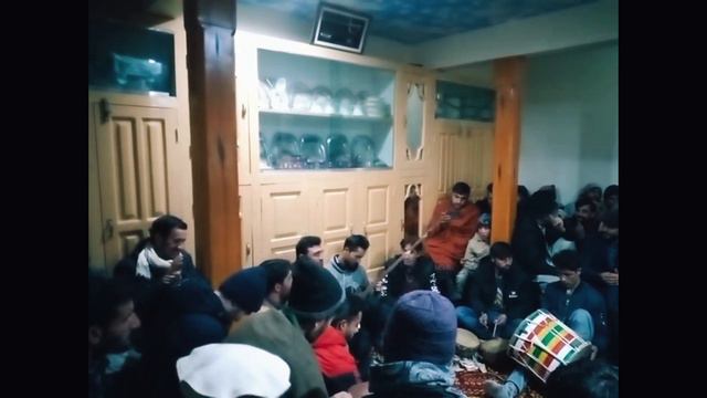 chitrali traditional music 🎶 and dancing/ Muhammad khan junuju bo sheli phoni asur maza dar ishtok смотреть онлайн