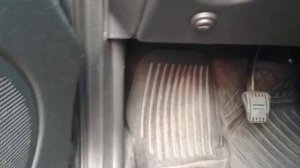 Стук при отпускании педали сцепления