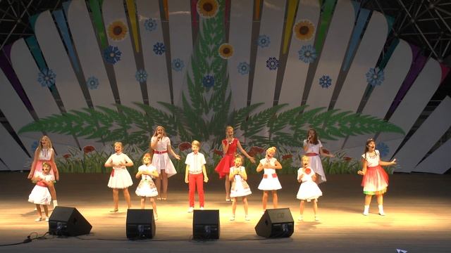 "Вместе мы сильны" - (образцовая студия эстрадного пения "Браво!") смотреть онлайн