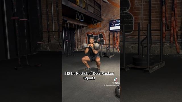 Leg day смотреть онлайн