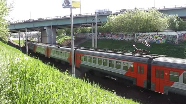 Электропоезд ЭР2Р-7024 смотреть онлайн