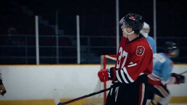 Between Barber Poles S2E1: "A Hockey Town" смотреть онлайн