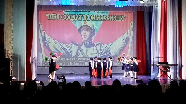 Красные маки.3gp