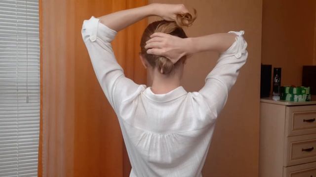 БЫСТРАЯ УКЛАДКА ВОЛОС С ПОМОЩЬЮ ЗАКОЛКИ КРАБИК. смотреть онлайн